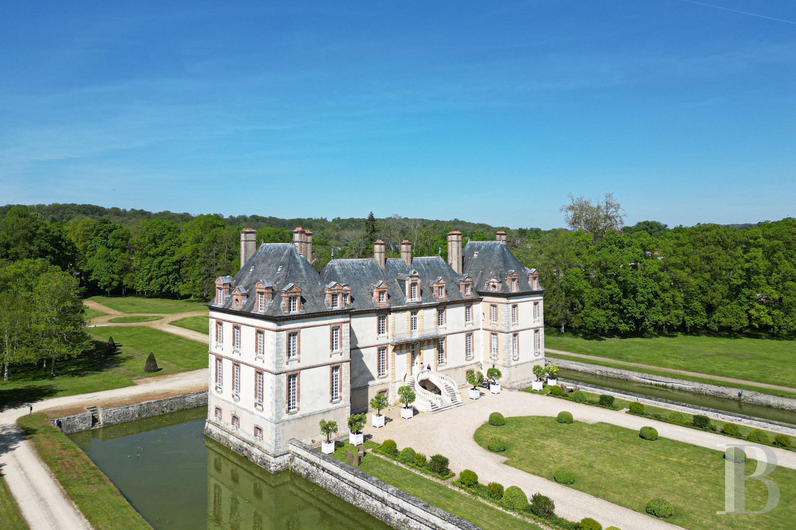 A 17th century family chateau in Seine-et-Marne, between Fontainebleau and Nemours - photo  n°34